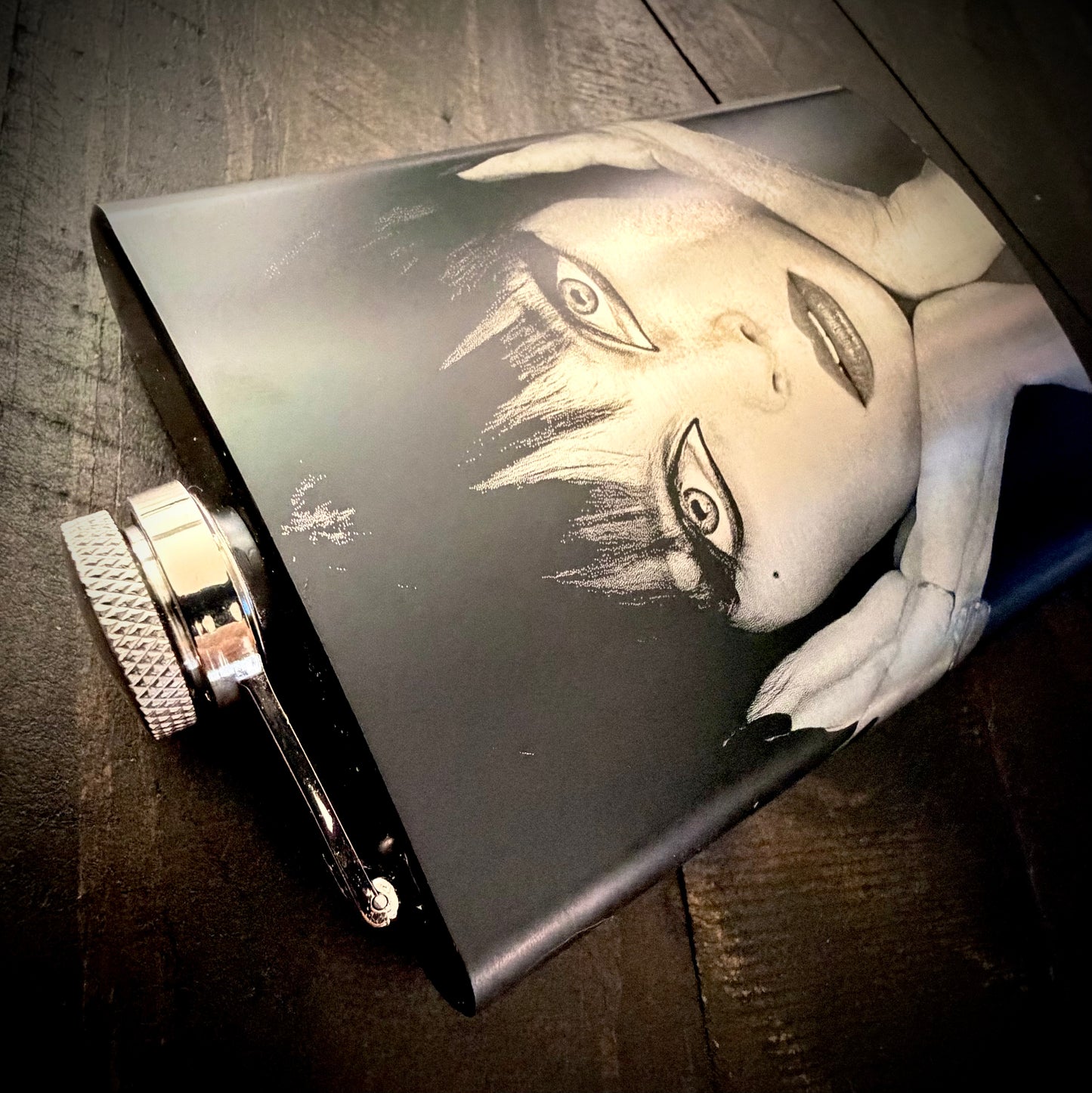 Flask - Elvira Eyes 8oz (includes funnel) Stainless Steel Mistress of the Dark