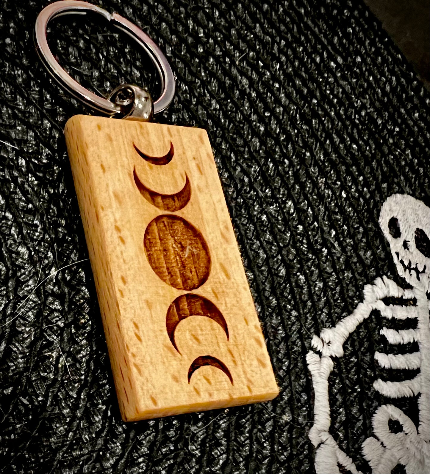 Keychain - Moon Cycle engraved on bamboo