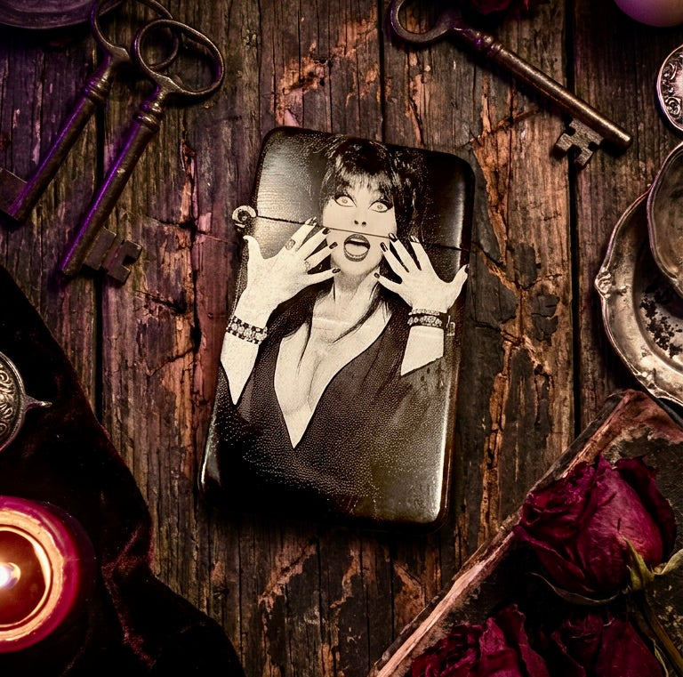 Lighter - Elvira Engraved Refillable Butane Mistress of the Dark