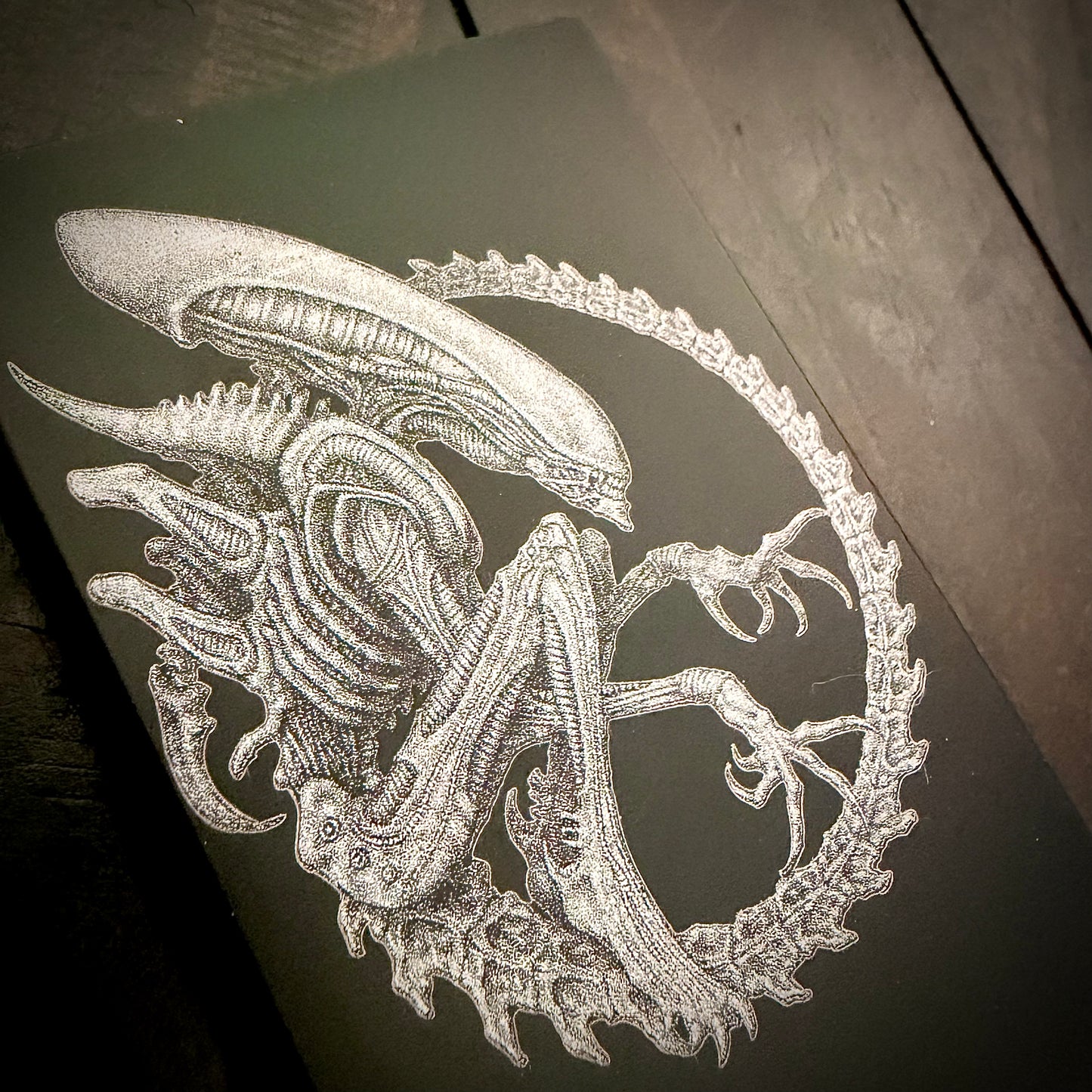 Wallet - Alien Xenomorph engraved metal card wallet
