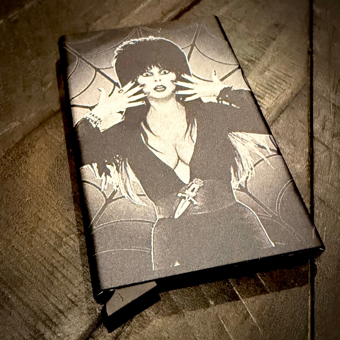 Wallet - Elvira engraved metal card wallet