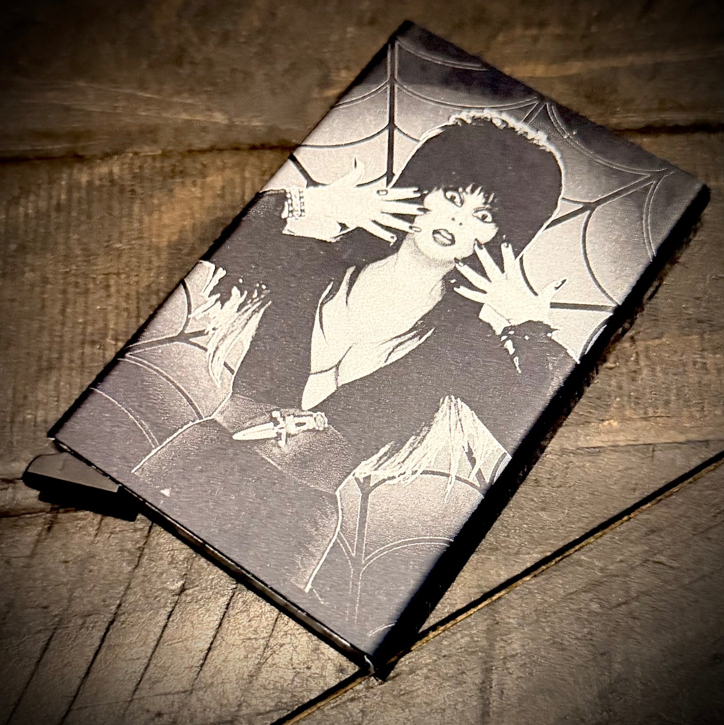 Wallet - Elvira engraved metal card wallet