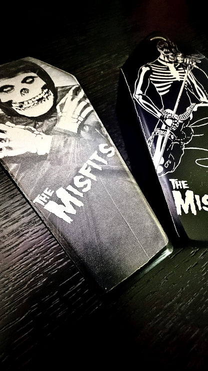 Flask - The Misfits Coffin Shaped Stainless Steel Dual-Sided Engraved Metal Crimson Ghost
