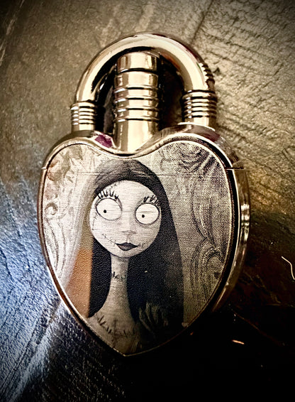 Lighter - Sally Heart Lighter Engraved Butane Nightmare Before Christmas