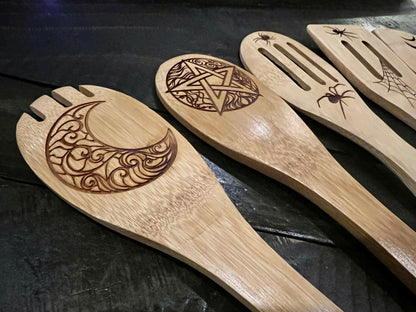 Wooden Utensil Set - Engraved Witchy Kitchen Design