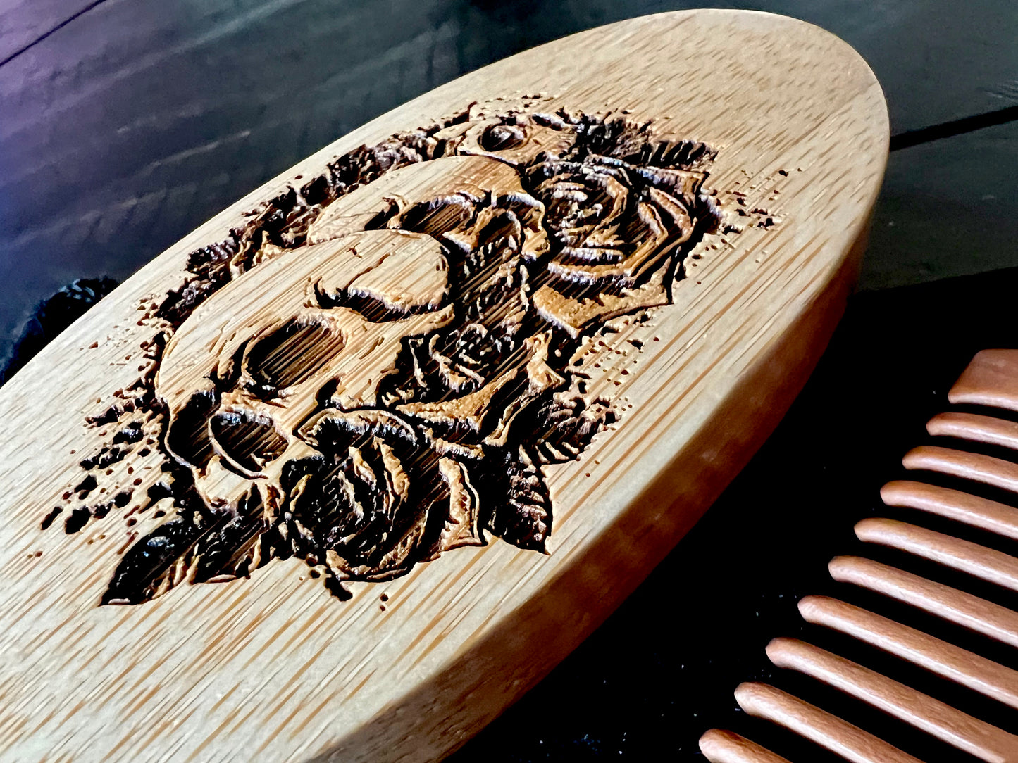 Beard Brush - Skulls & Roses w/ comb and travel bag
