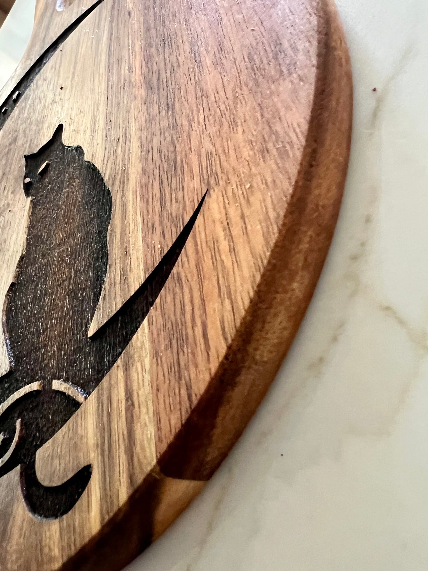 Charcuterie & Cutting Board - Cat & Moon "Starry Eyes" engraved on beautiful Acacia