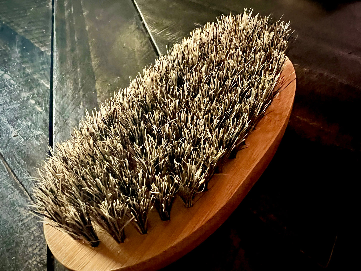 Beard Brush - Vegvisir Odin's Ravens Engraved (Kit) Viking