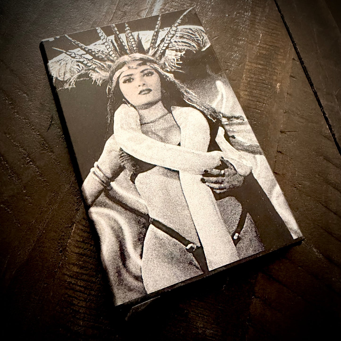 Wallet - From Dusk Till Dawn engraved metal card wallet Salma Hayek