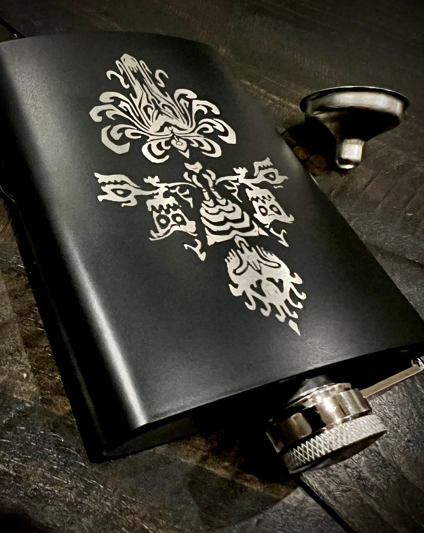 Flask - Haunted Wallpaper 8oz (includs funnel)Stainless Steel